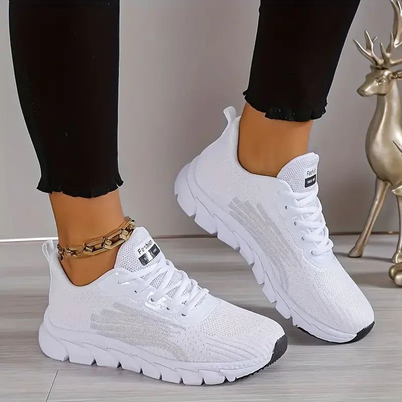 Virella – Sapatos Brancos de Mulher com Atacadores