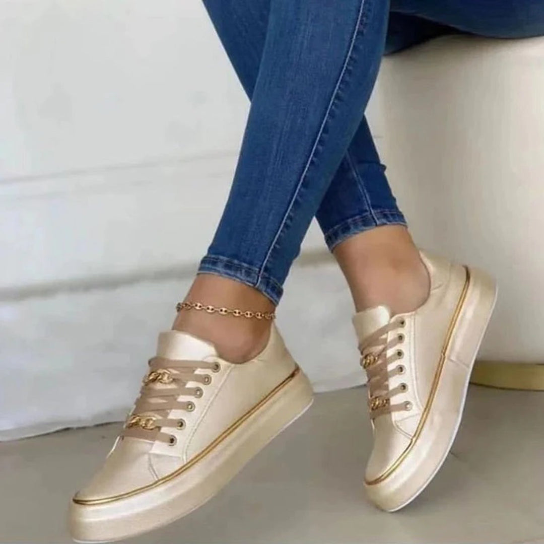Avnira - Ténis para Mulher com Detalhe Dourado