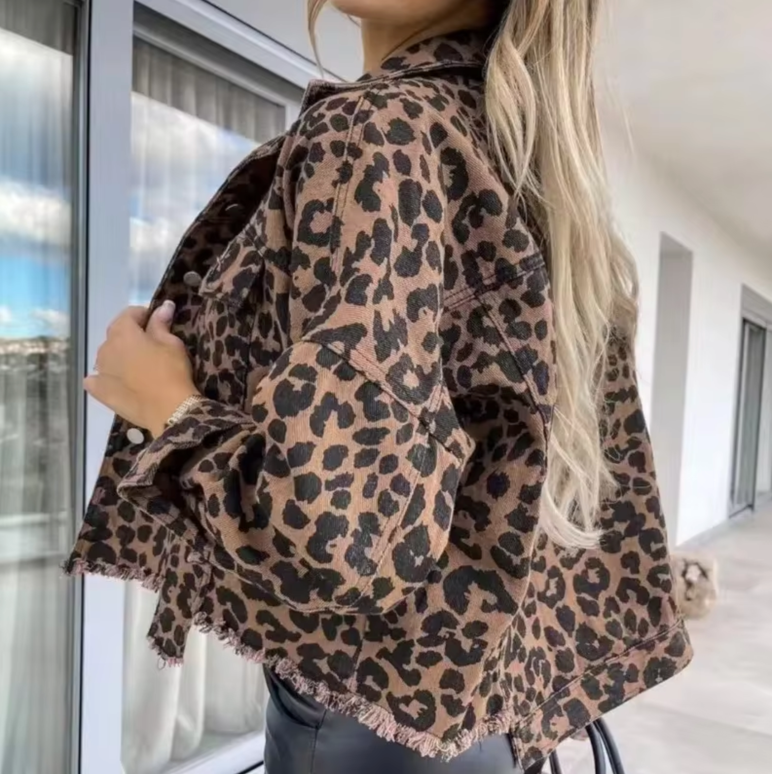 Lennie - Dame Denimjakke med Leopardprint