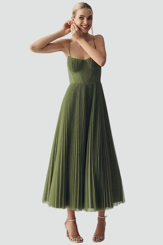Olivéra - Olive midi fűző pliszírozott koktélruha