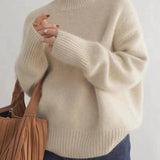 Liora – Women’s Oversized Cashmere Turtleneck Sweater