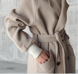 Avenelle – Damen langer Wollmantel