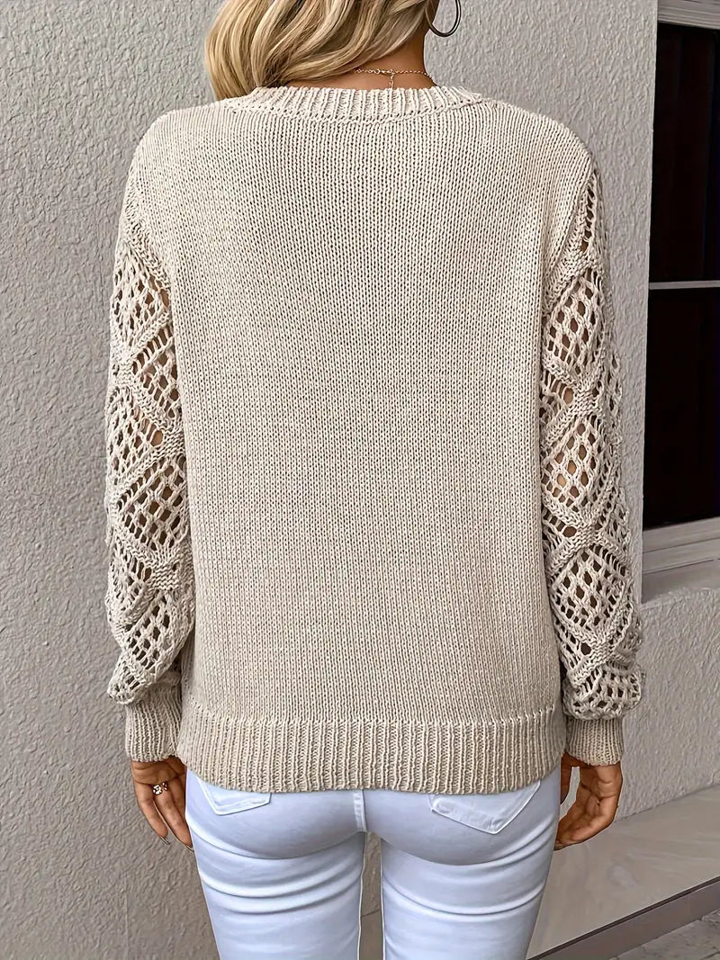 Oliva – Kvinders V-hals sweater med hæklet ærme