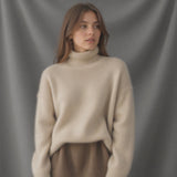 Liora – Women’s Oversized Cashmere Turtleneck Sweater